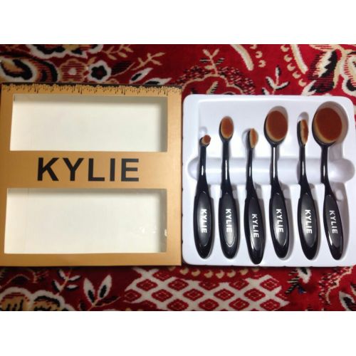 Kylie 6 pcs Brush set